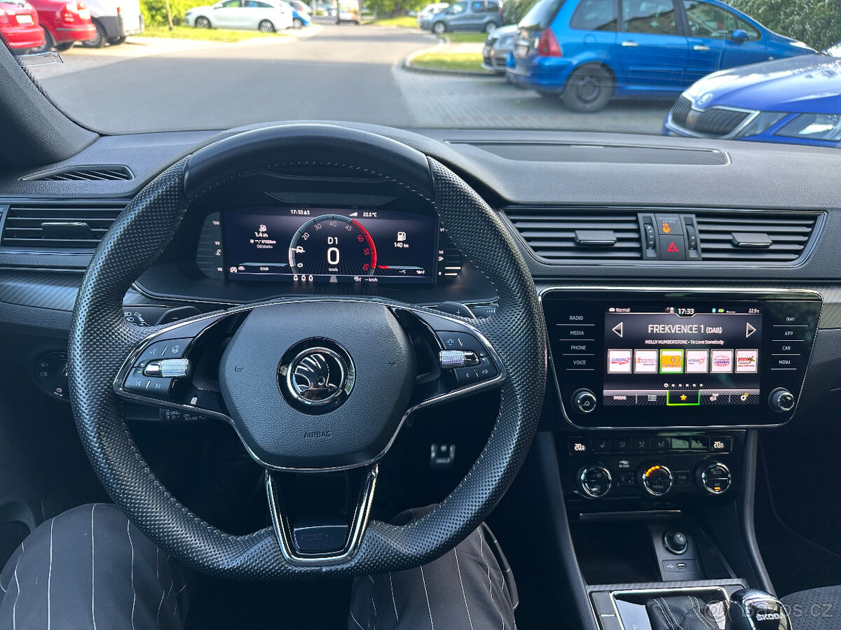 Škoda Superb III Sportline - 8