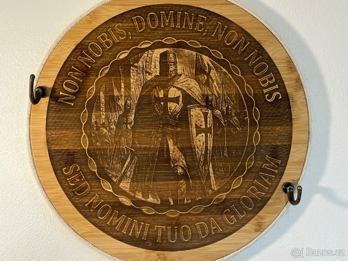 Templářská sekera s nástěnným držákem - 8