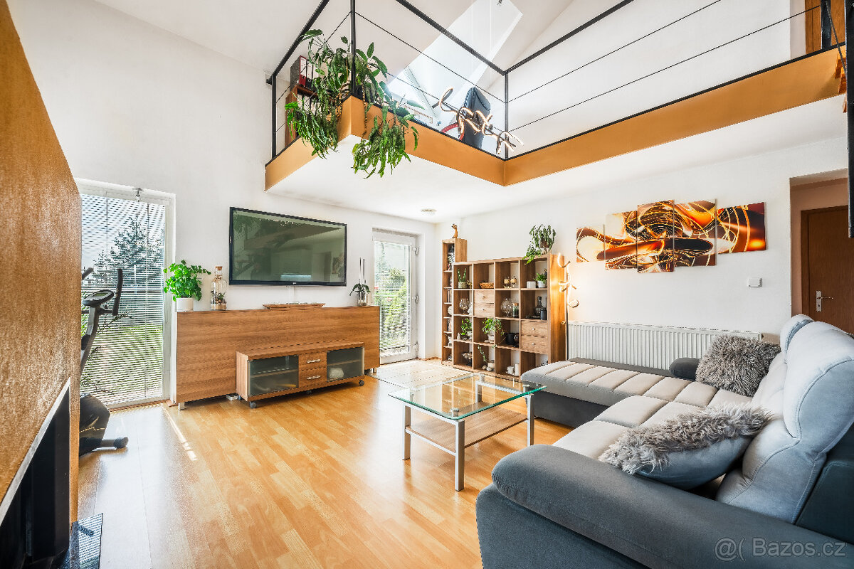 Atypický mezonetový byt 5+kk - 8