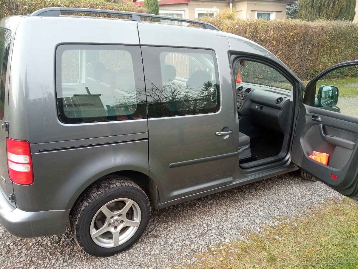 VW CADDY 1.6TDI 75KW-STK 9.2027 - 8
