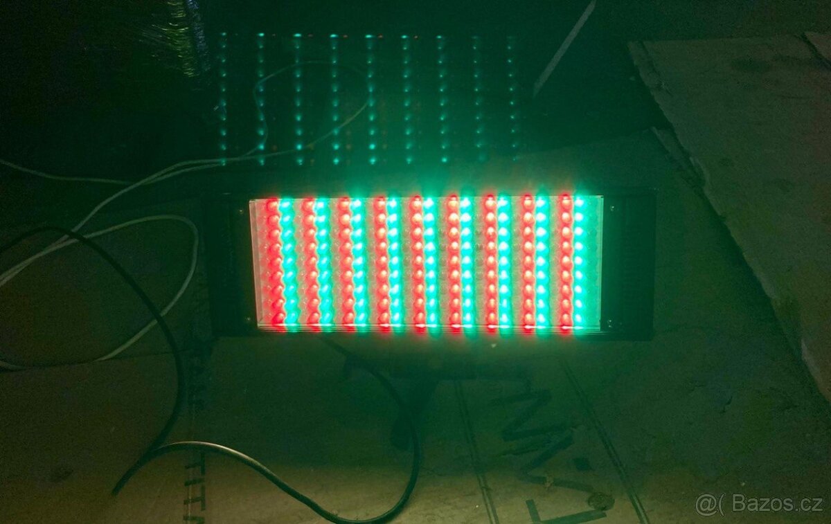 Pronájem - EUROLITE LED FLD-252 RGB 10mm Flood - 8