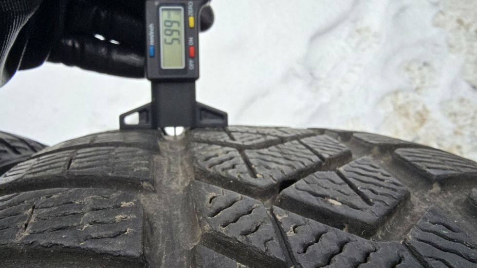 Zimní pneu 255/45/19 Pirelli - 8