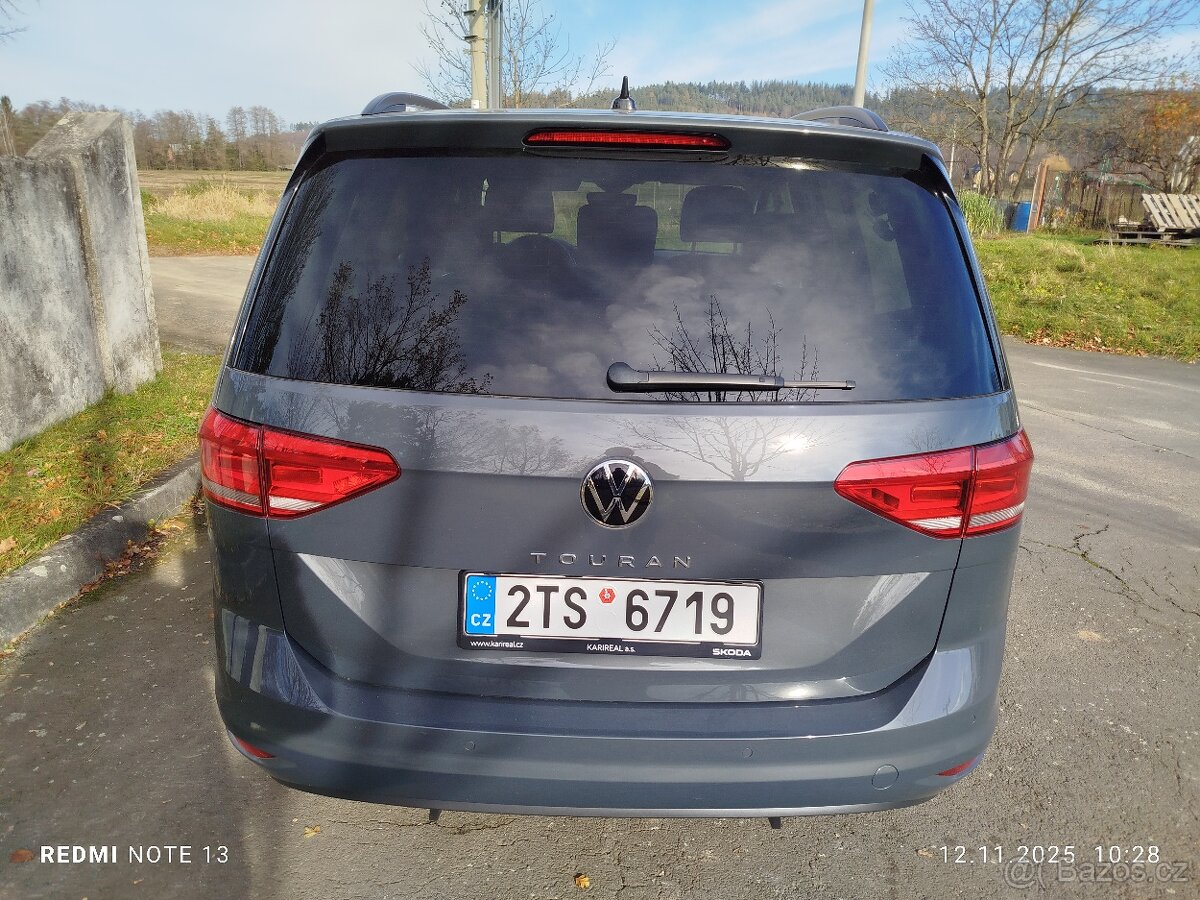 VW Touran 1.5 TSI DSG 7 míst - 8