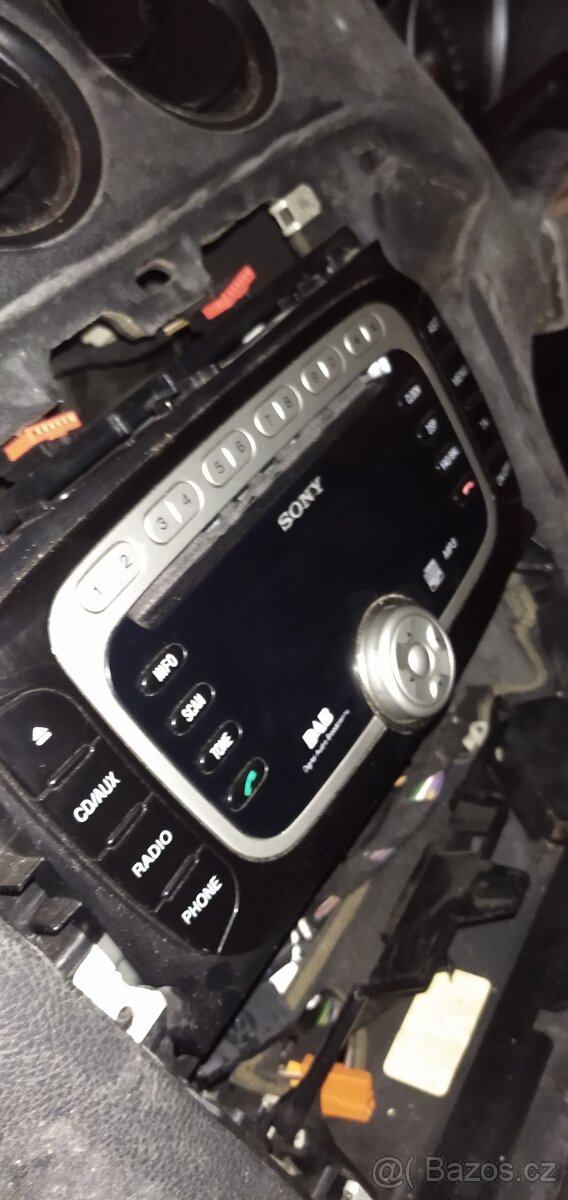 Autorádio Sony ford - 8