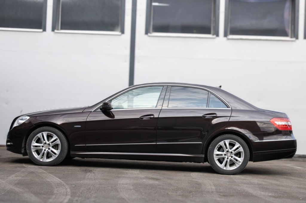 Mercedes-Benz E E320 CDI 4MATIC, 170kW, A7 - 8