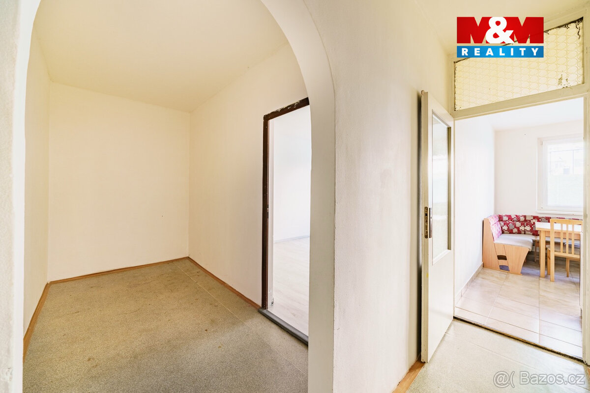 Pronájem bytu 3+1 v Chebu, ul. Dvořákova - 8
