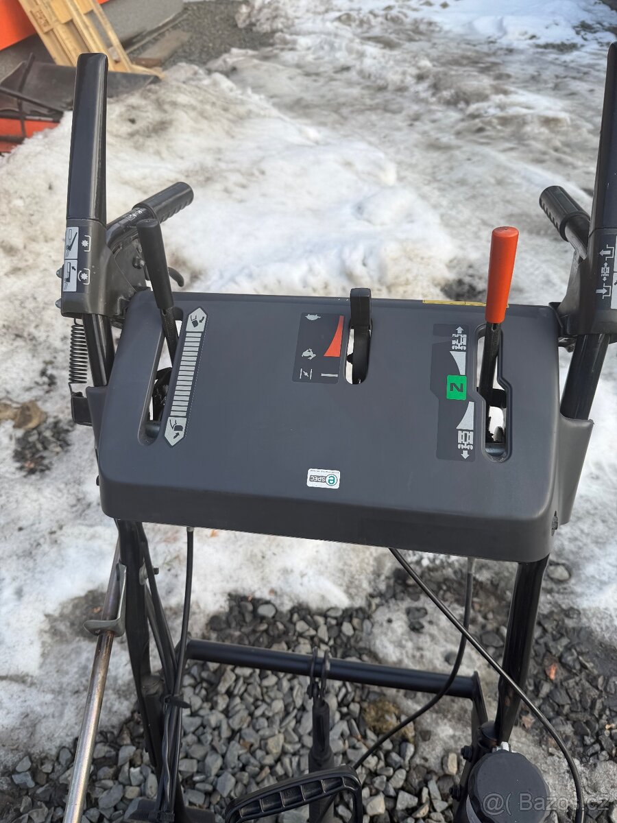 Sněžná fréza Honda HS760 - 8