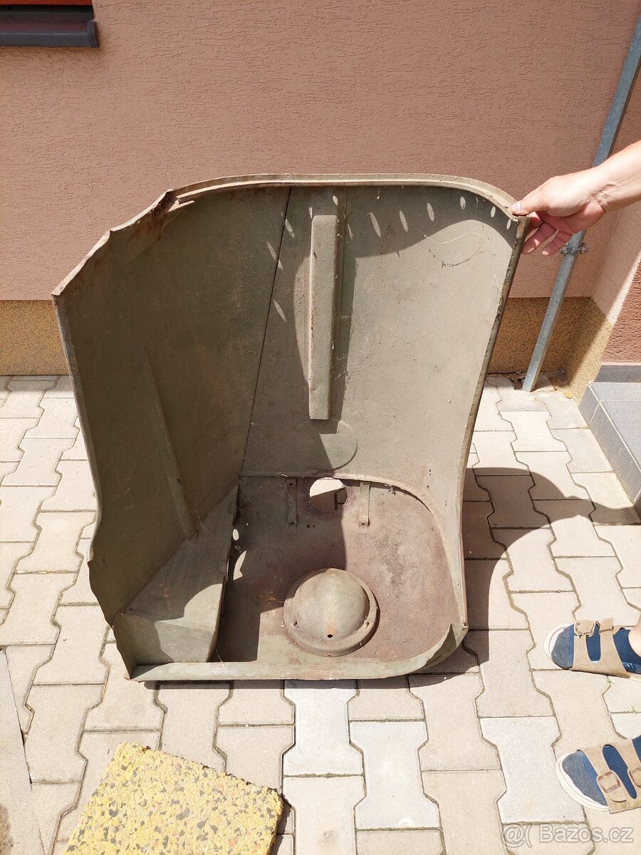 Blatníky Tatra 148 a 138 - 8