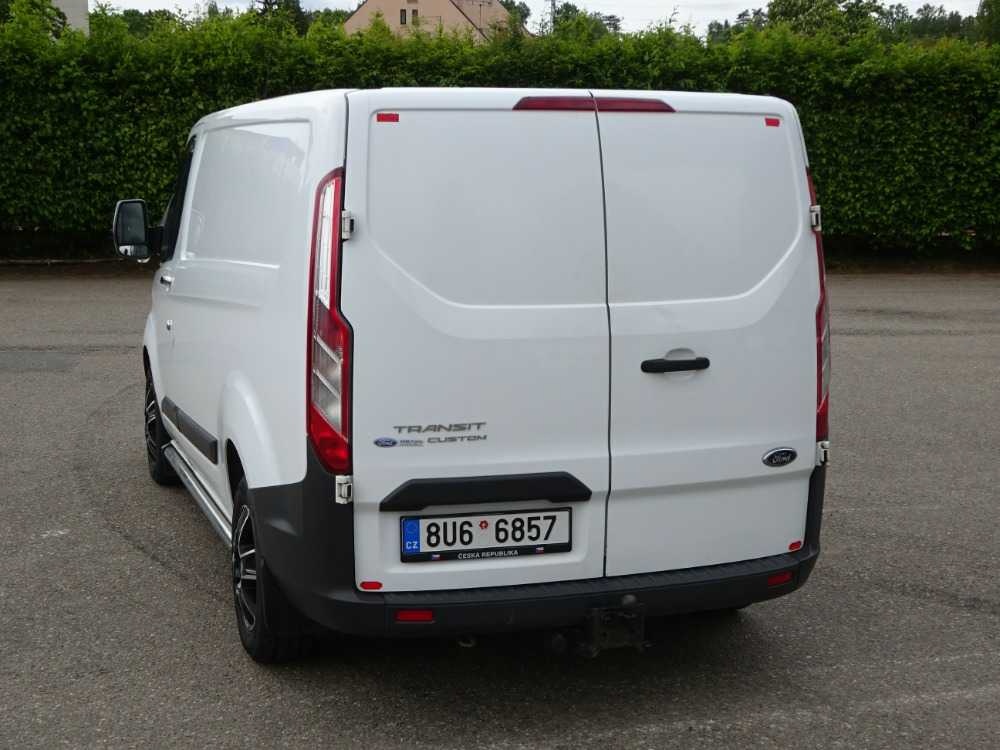 Ford Transit Custom 2.2 TDCI r.v.2016 74 kw ČR - 8