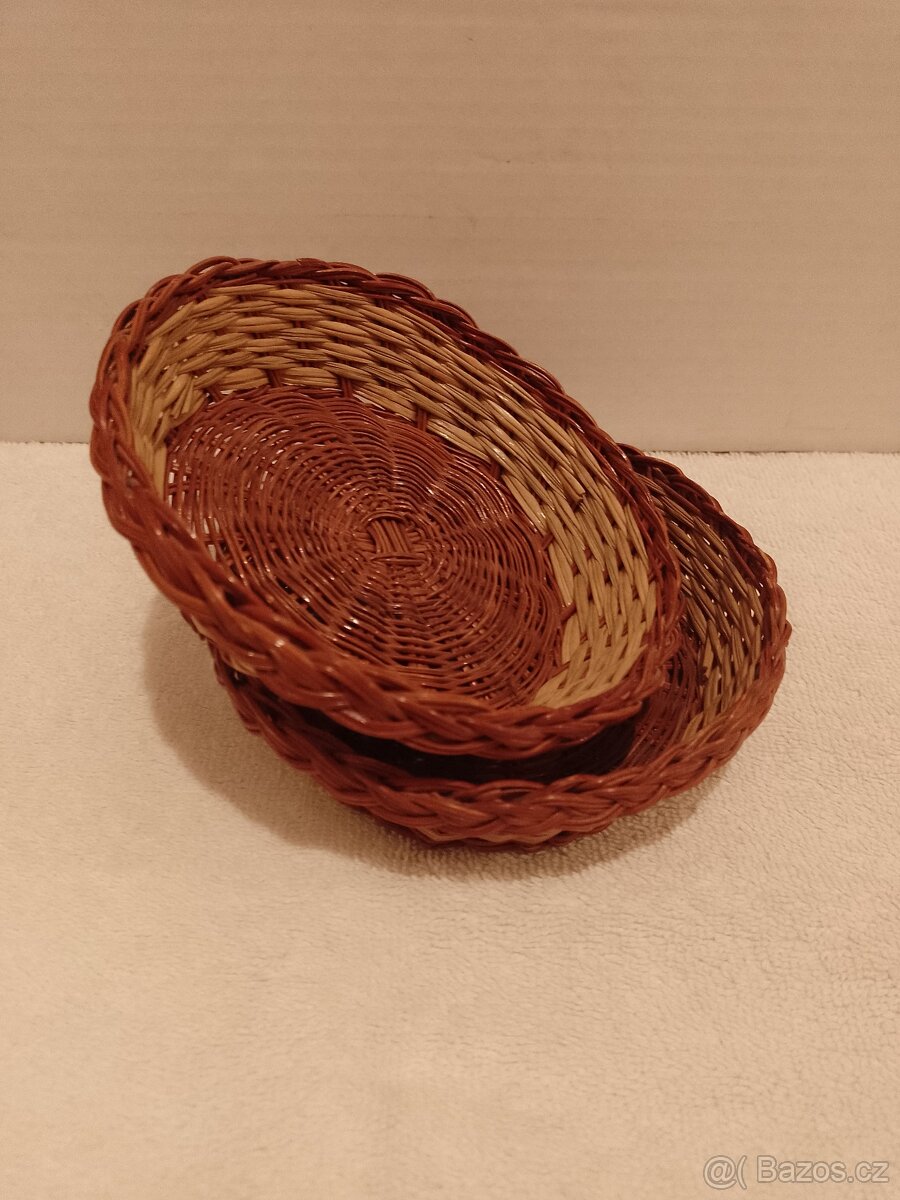 Misky ze šustí a proutí - 8