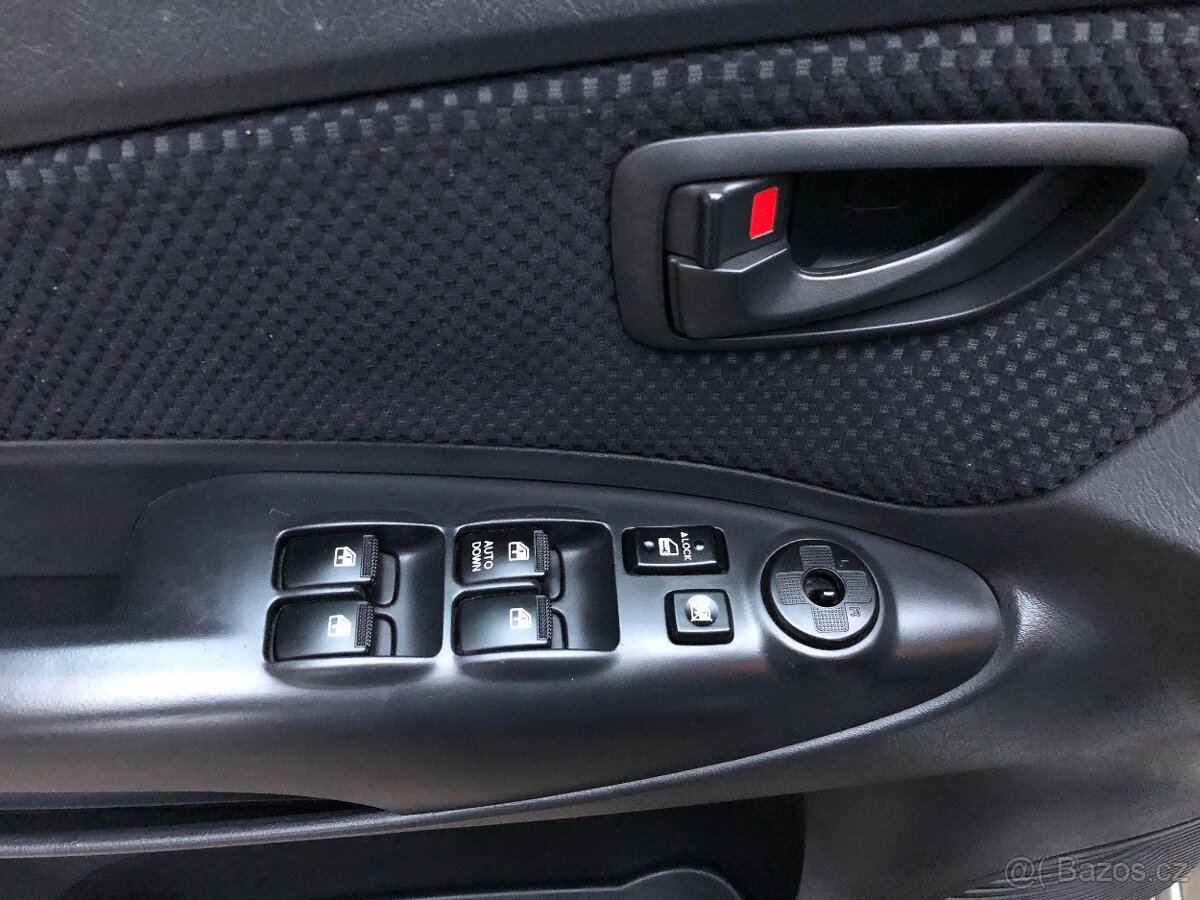 HYUNDAI TUCSON 2.0 CRDi, 103 kW, 4x4, TOP stav, GARÁŽOVÁNO - 8