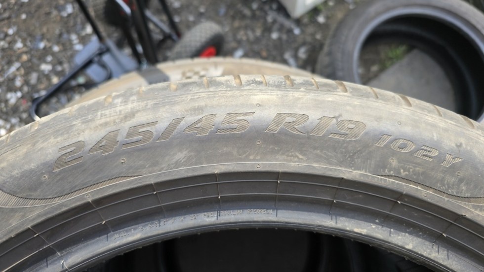 Letní pneu 245/45/19 Pirelli - 8