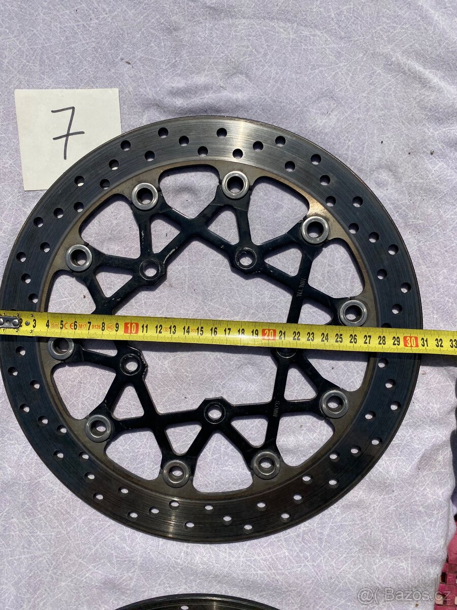 Brzdové kotouče Suzuki GSX-R, Yamaha XS, Aprilia rsv - 8
