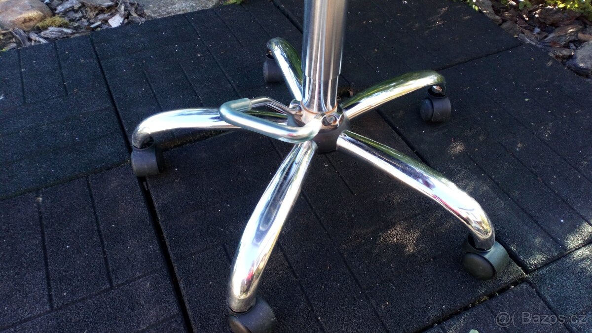 Kadeřnické křeslo - 8