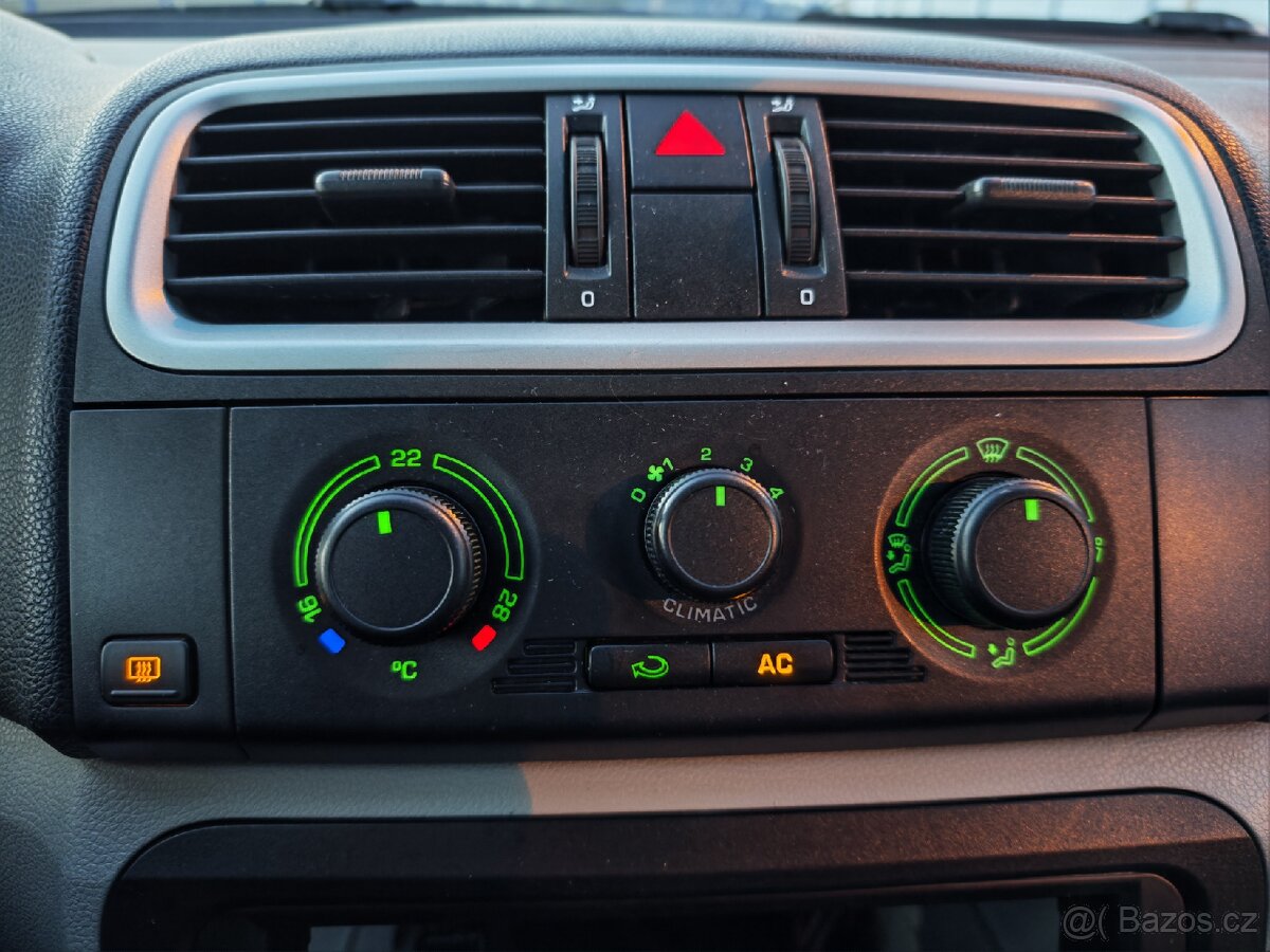 Škoda Roomster 1,4 16V 63 kW - 8