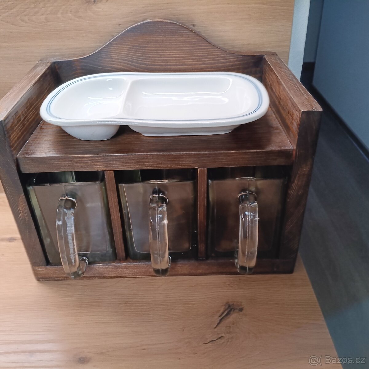 Skříňka skleněné dózy - 8