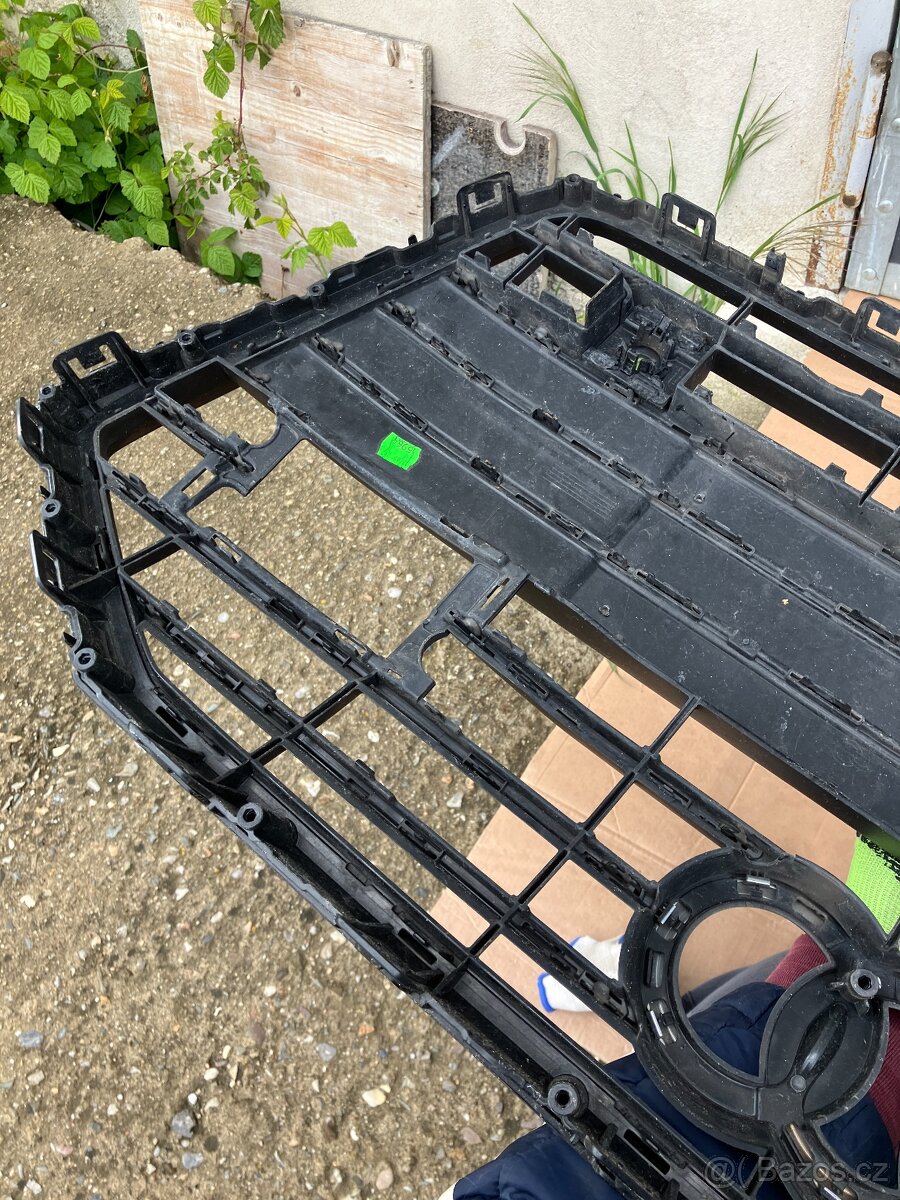 maska audi a6 c8 cerna 18-23 grill mrizka cerna - 8