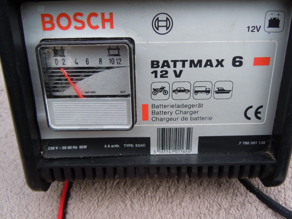 BOSCH Nabíječka - 8