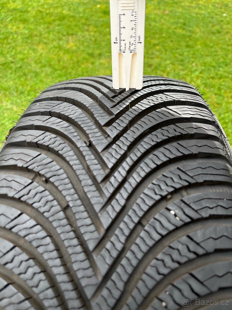 205/50 R17 93V Zimní pneu Michelin Alpin 5 - 8