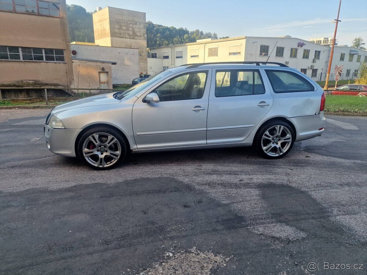 Škoda Octavia combi 2 RS 2.0TDi 125Kw STK 25/11 Obsah 1 968 - 8