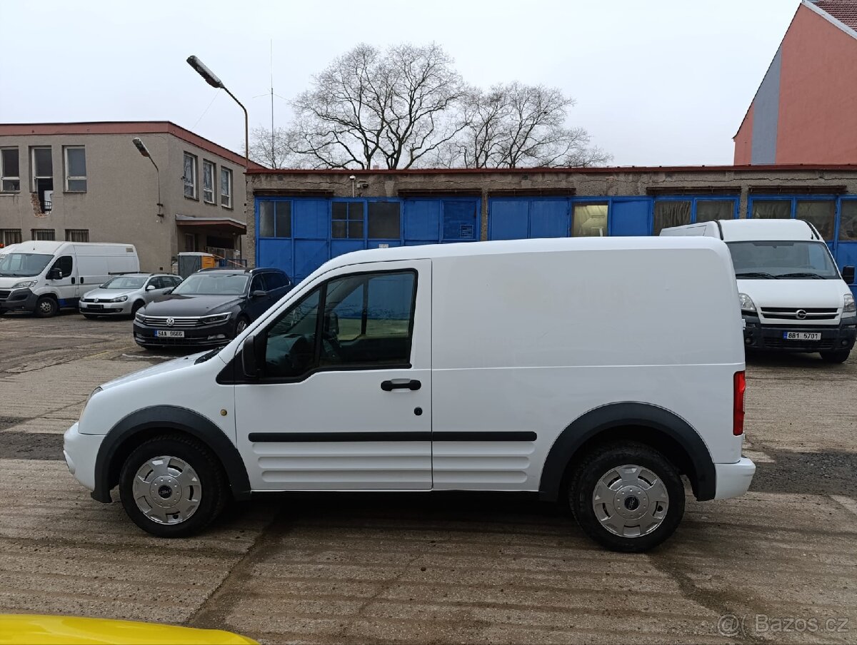 Ford Transit Connect - 8