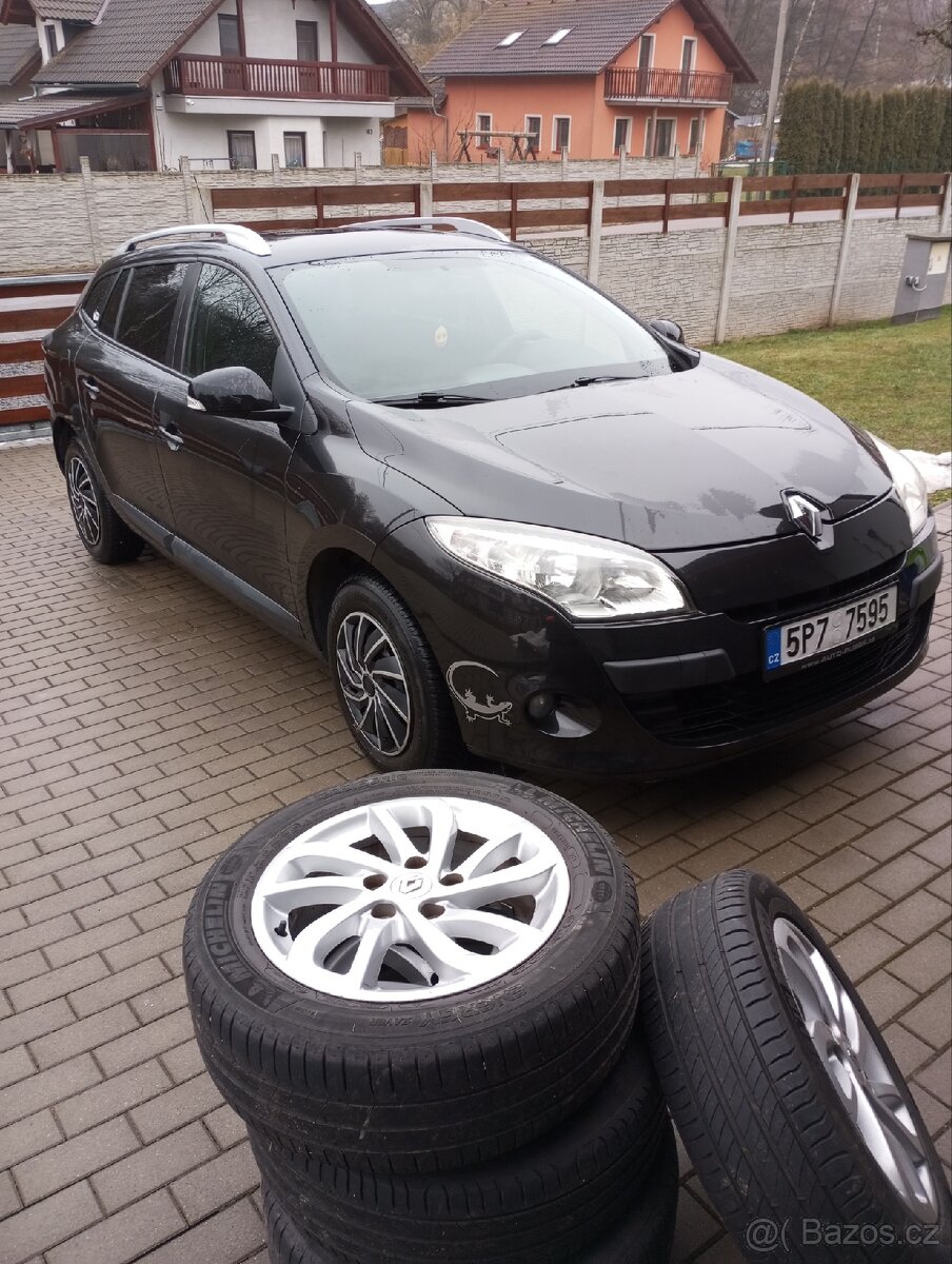 Renault Megane III grandtour - 8