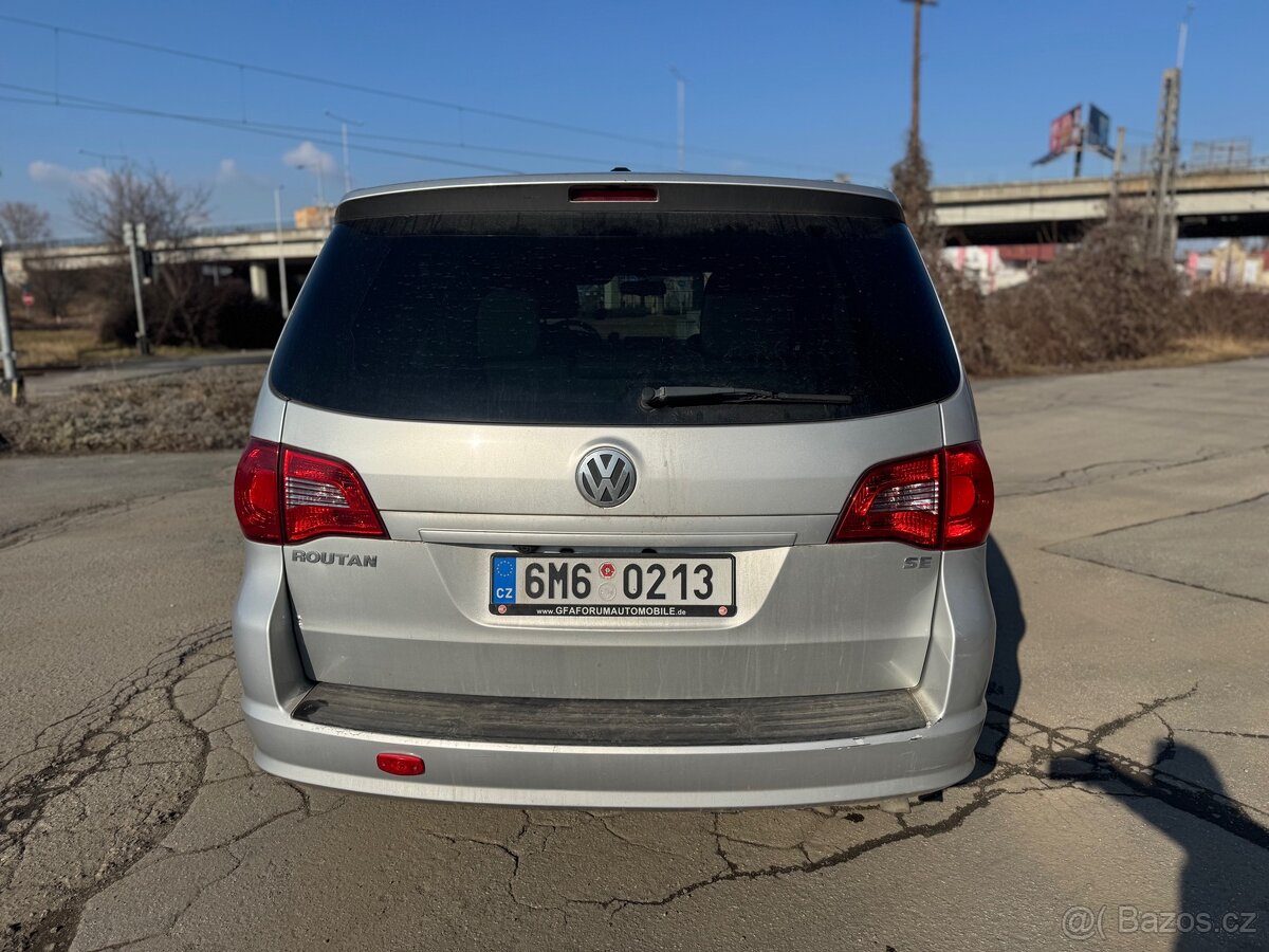 Chrysler voyager/volkswagen routan - 8