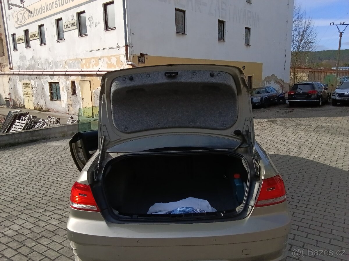 BMW 320 D. R.2009 X Drive - 8