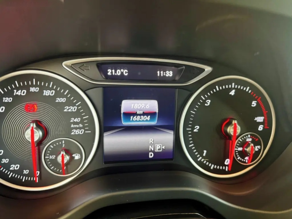 Mercedes-Benz Třídy A, 160 d - 8