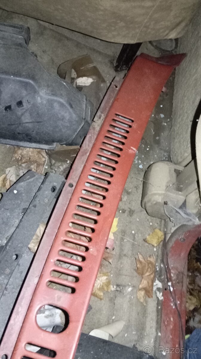 Nissan Patrol III, díly na fotce. Rok 1986 - 1993 - 8