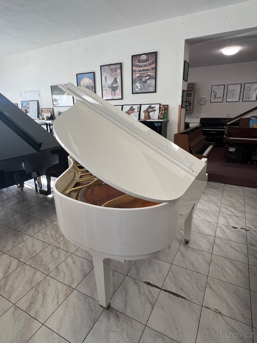 Japonský klavír Yamaha se zárukou 5 let. Doprava zdarma - 8