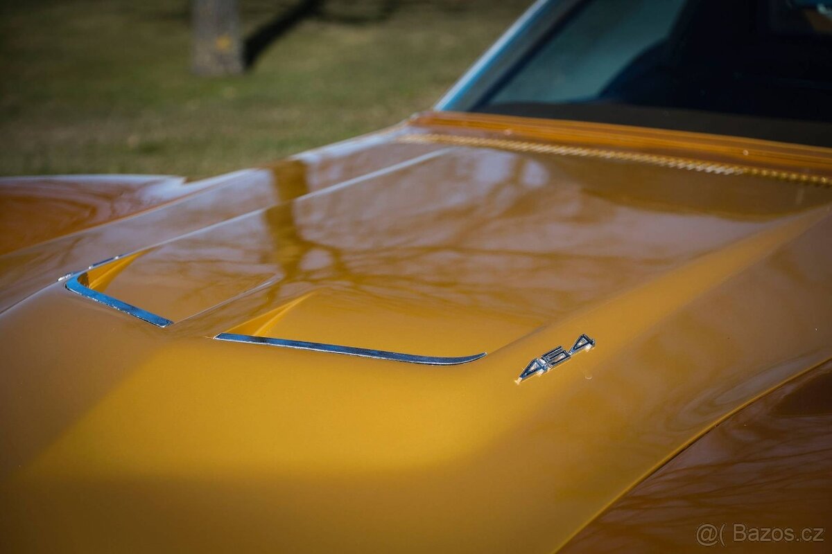 Chevrolet Corvette C3 Stingray z roku 1971 - 8