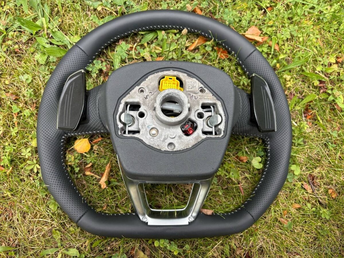 AUDI ZKOSENY VYHRIVANY VOLANT - 8