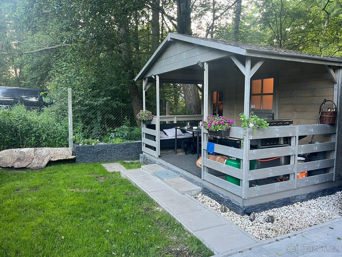 Zahrada s domkem - 8