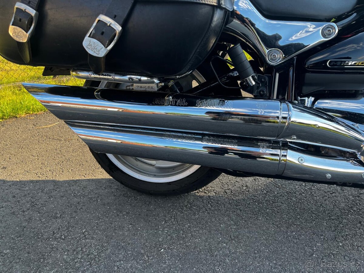 Suzuki Intruder M1500/Boulevard - 8