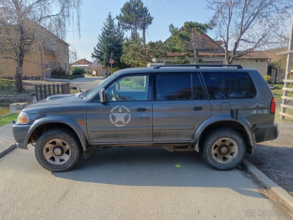 Mitsubishi Pajero sport - 8