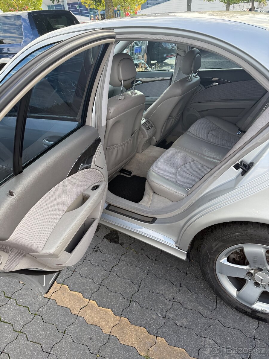Mercedes-Benz E3.2 - 8