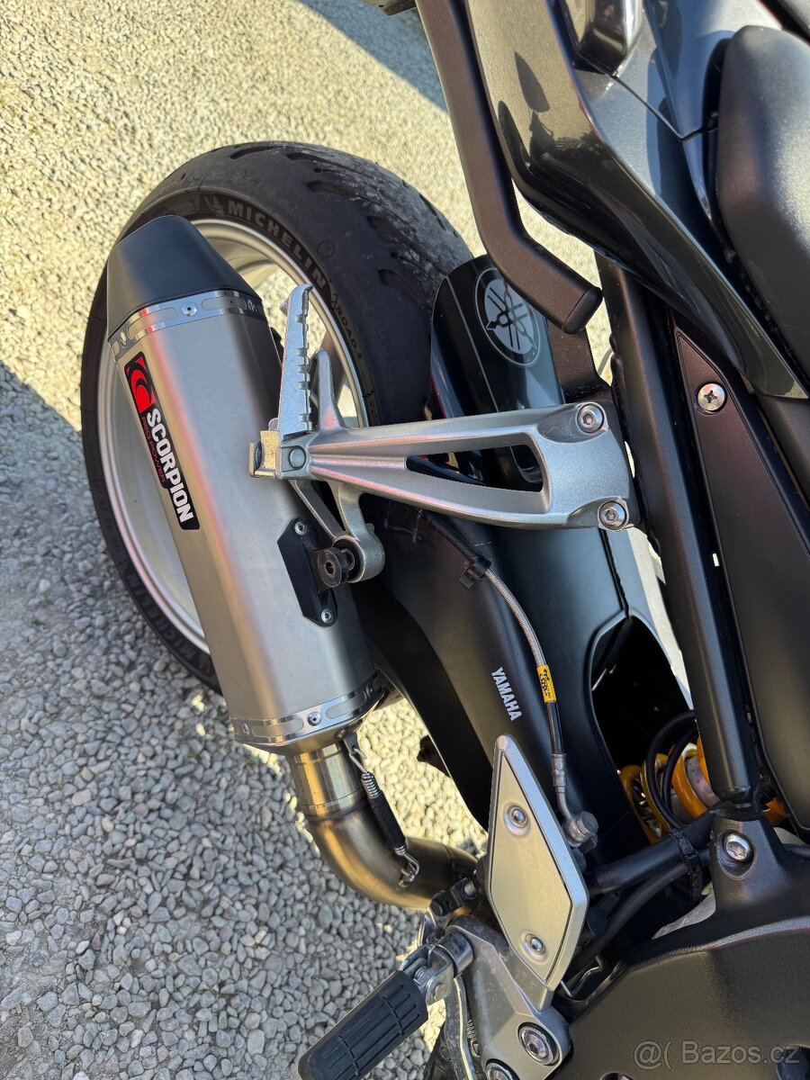 Yamaha Fazer FZ-1 110kW - 8