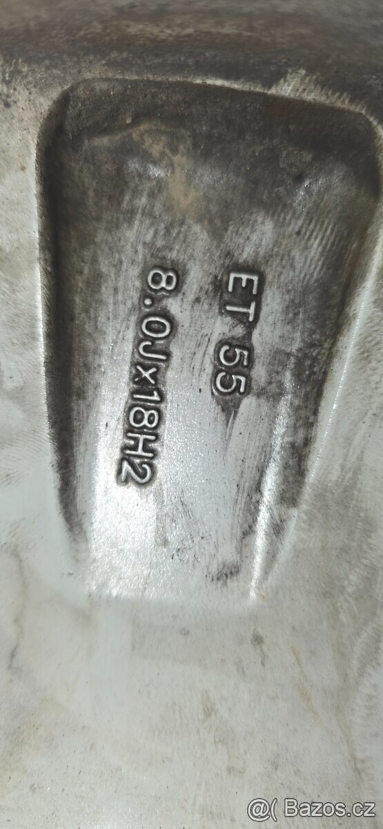 Alu kola Touareg 7P 255/55/18 zimni - 8