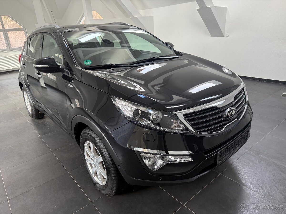 KIA Sportage 2.0 CRDi AWD | 135 kW | PANORAMA | KŮŽE | NAVI - 8