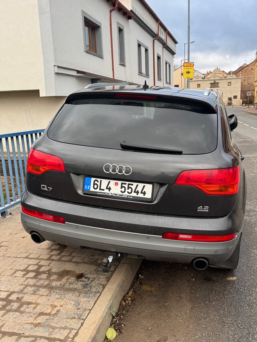 Audi q7 - 8
