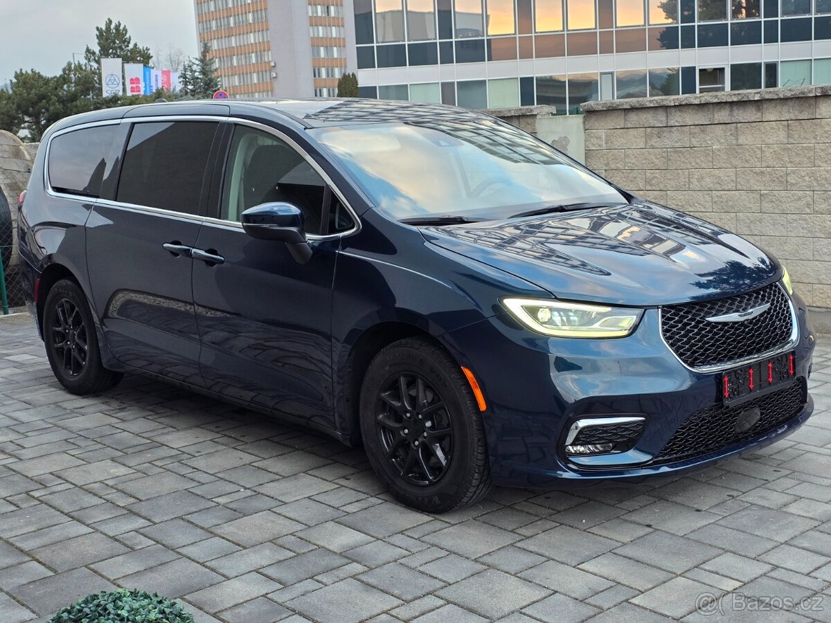 Chrysler Pacifica 3.6L V6 7 miest Radar DPH 2023 - 8