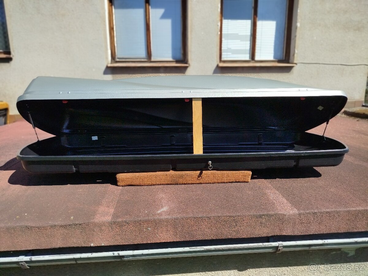 Střešní box 460 l - 8