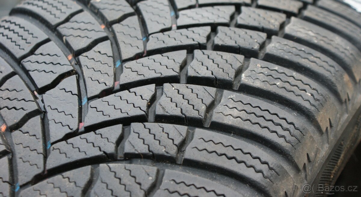 4ks alu cerna Dezent na vozy Peugeot Citroen Ford Volvo R16 - 8