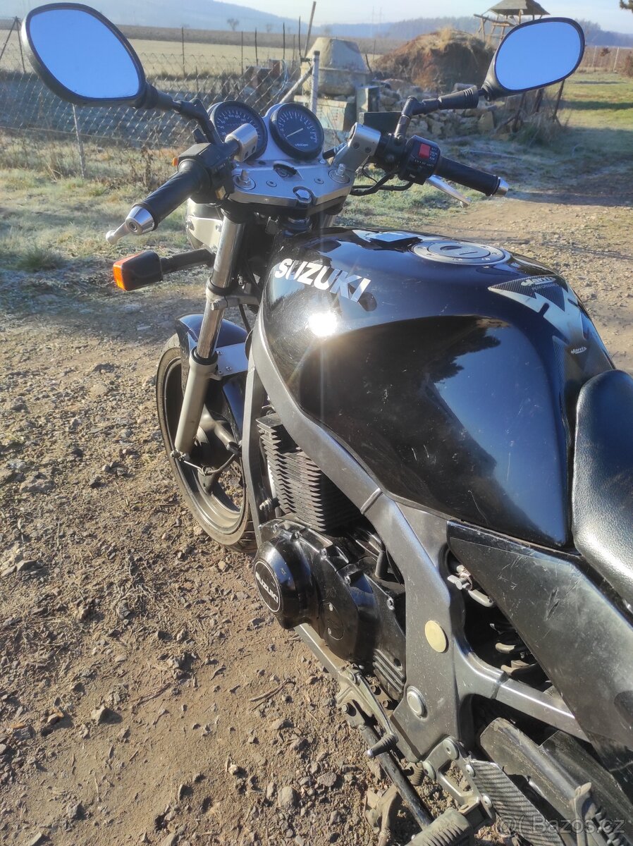 Suzuki GS 500 E otevřená - 8