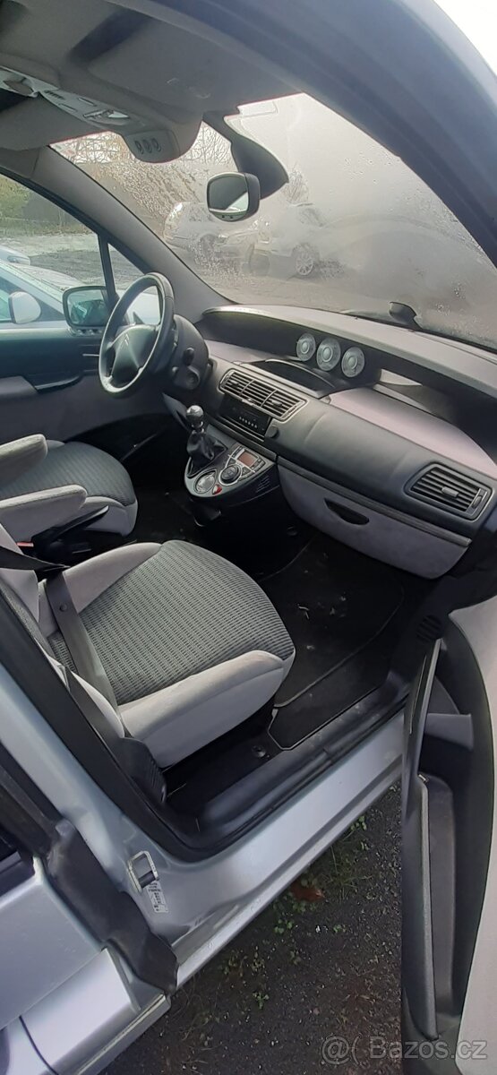 Prodám Citroen C8 2.0 HDI 16V - 8