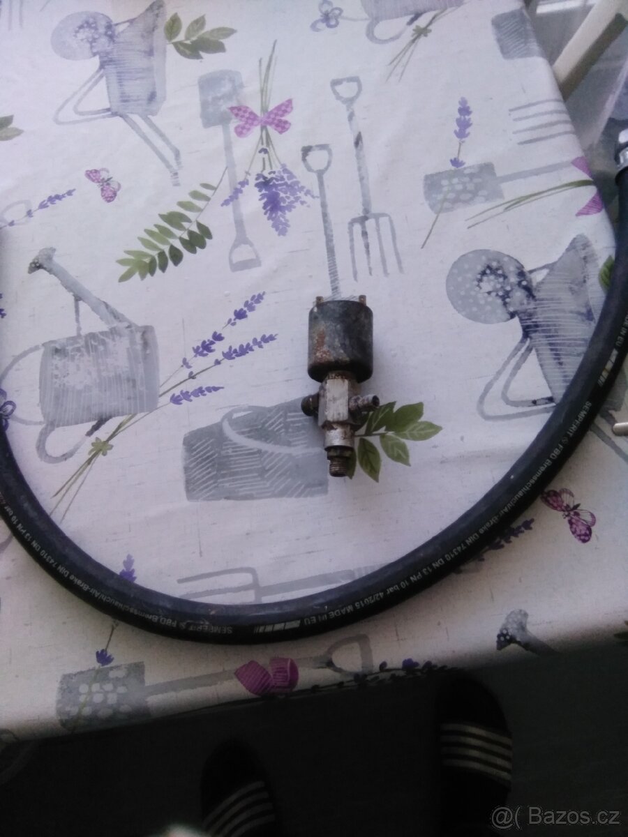 Prodám náhradní díly T815 - 8