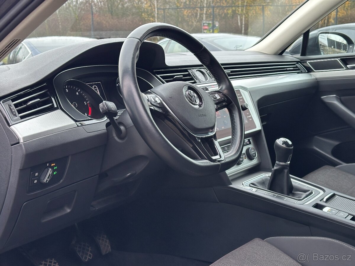 Volkswagen Passat 2018 - 8