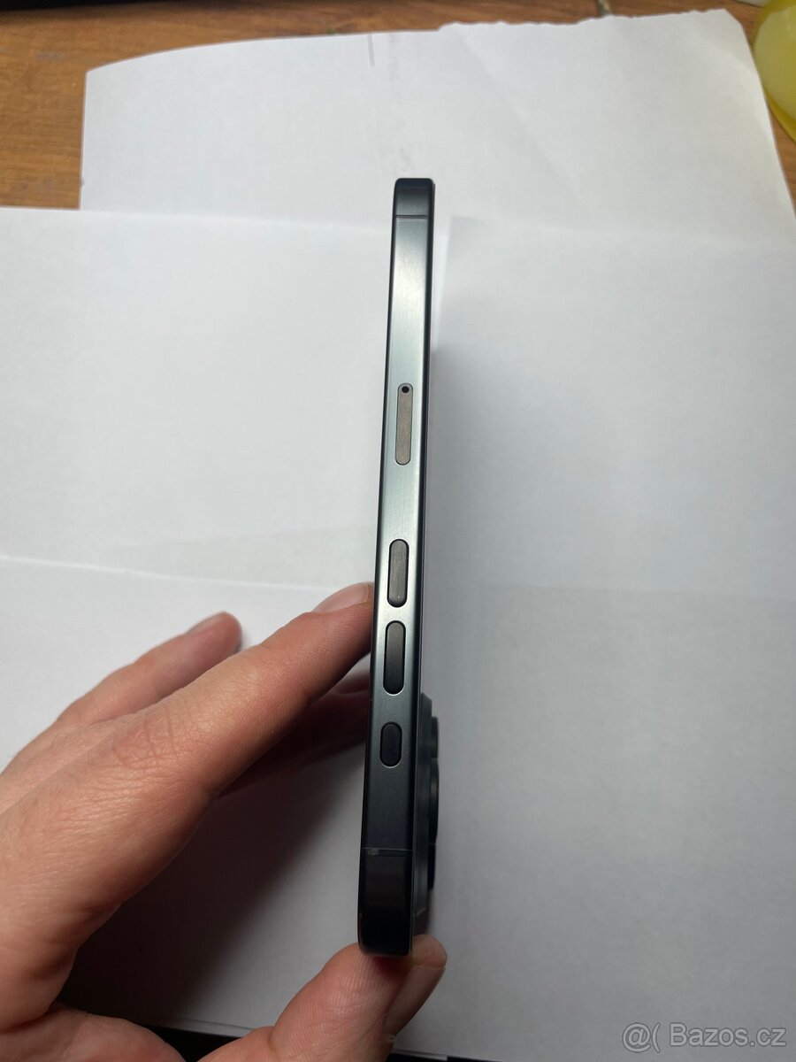 iPhone 15 Pro 256 Gb - 8