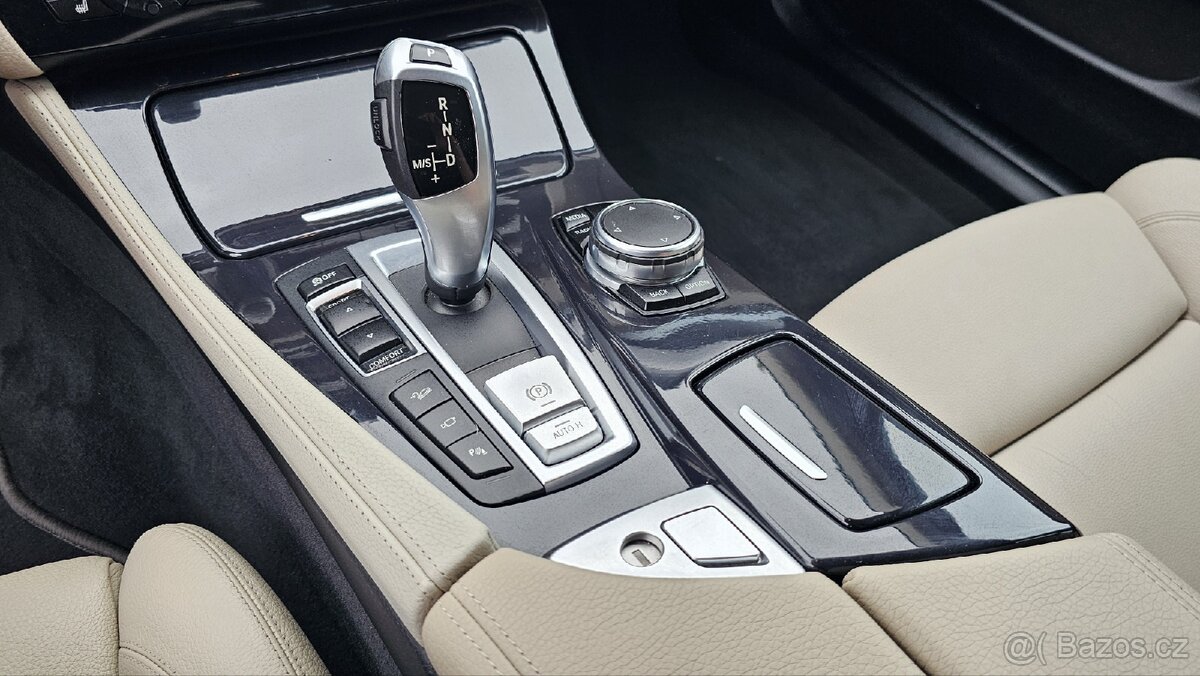 BMW 530 D X Drive mod 2017 top - 8